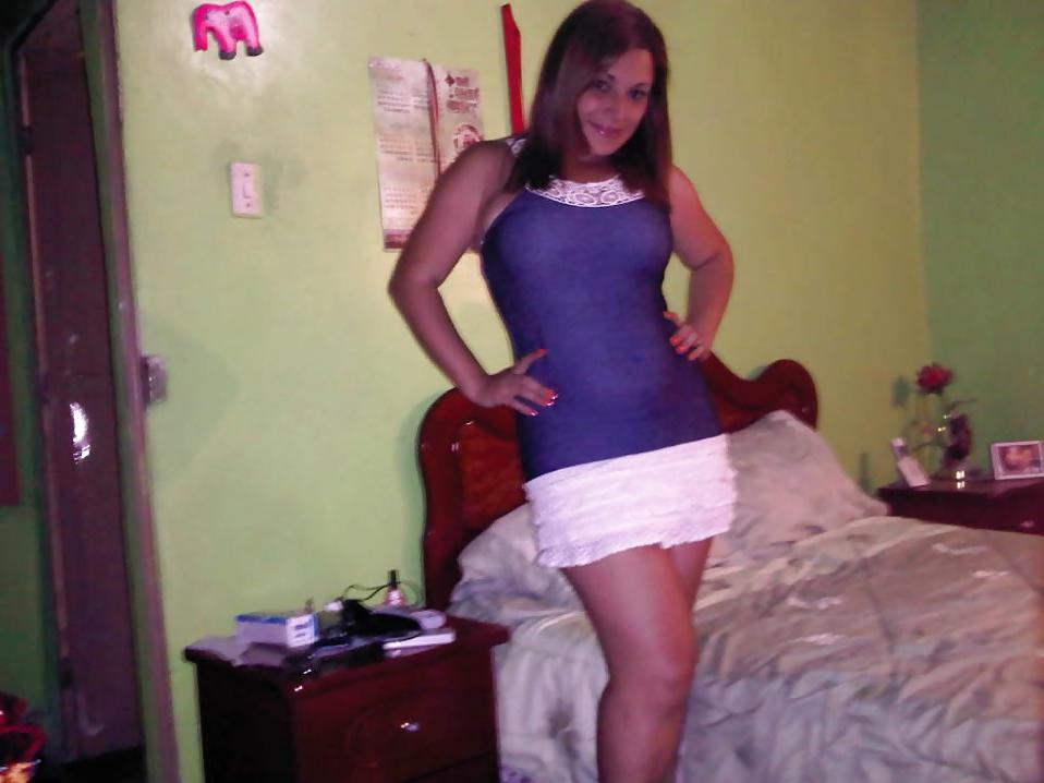 25P Yummy latina milf
