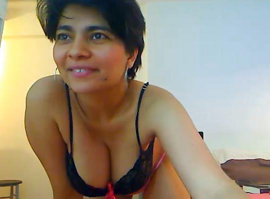 12P A real Milf latina