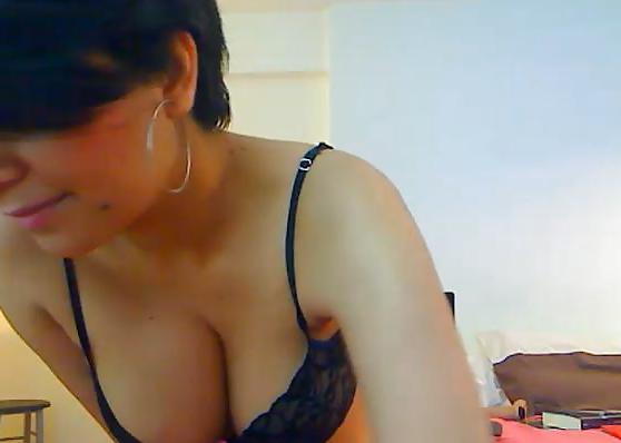 12P A real Milf latina