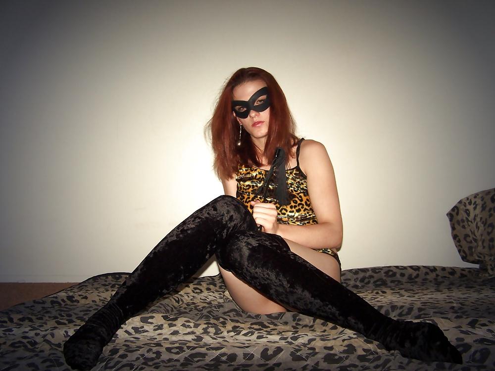 25P BDSM   RED HEAD  HOTTIE