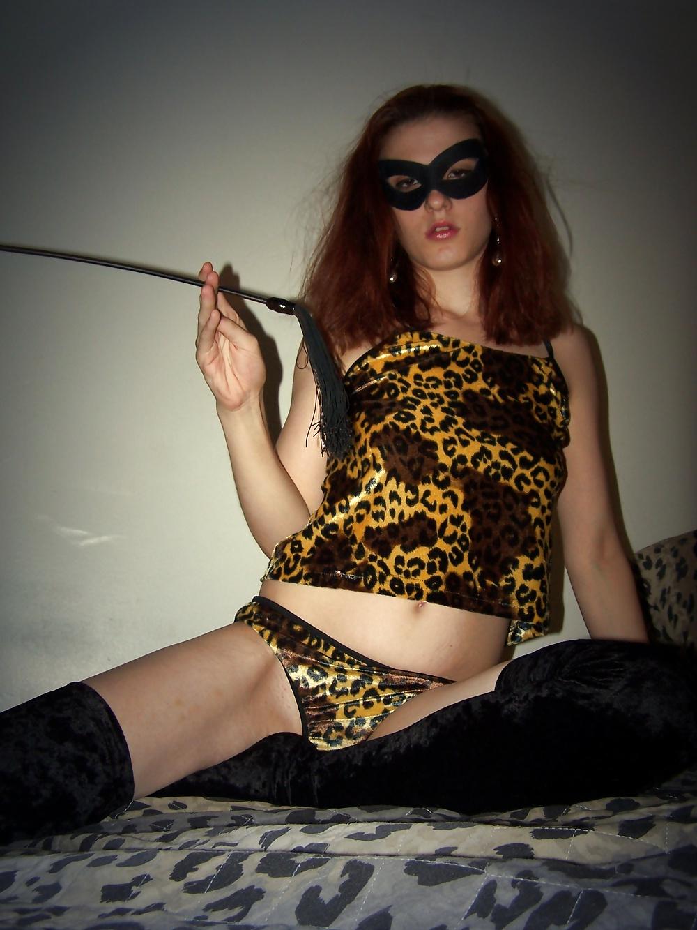 25P BDSM   RED HEAD  HOTTIE