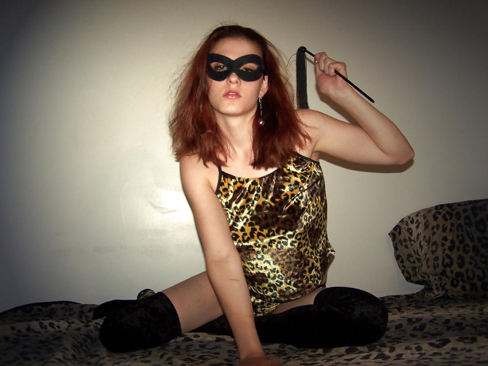 25P BDSM   RED HEAD  HOTTIE