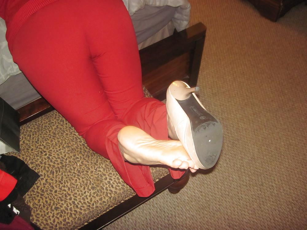 8P My Sexy Wife in High Heels