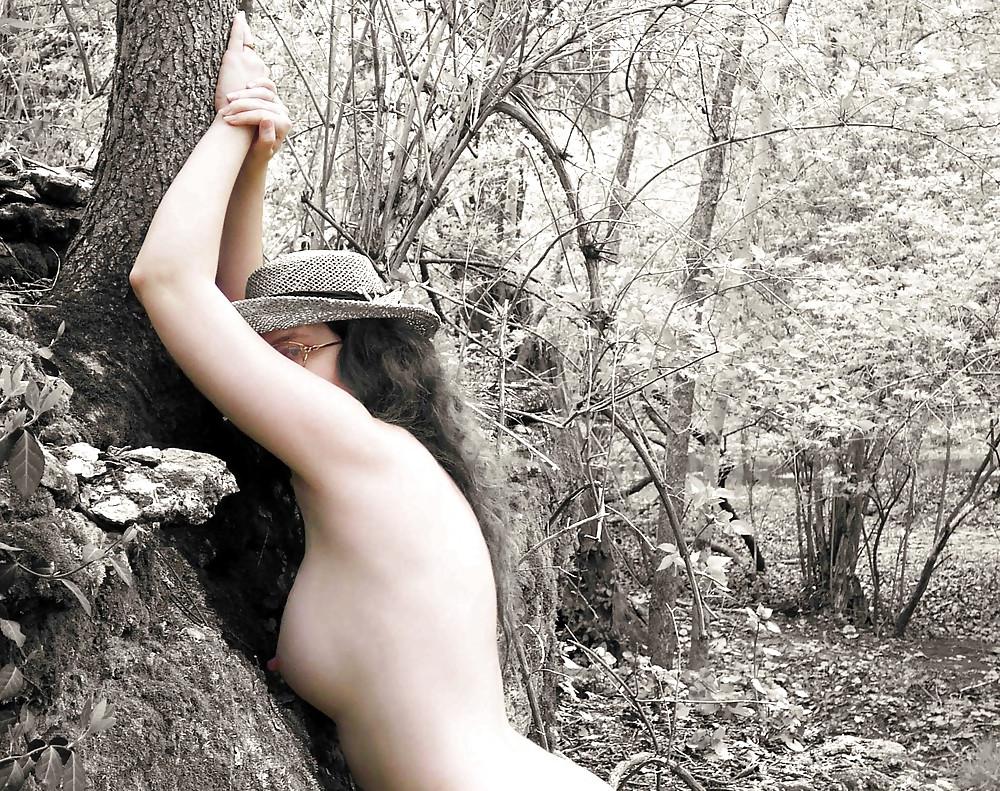 25P Bdsm outdoor