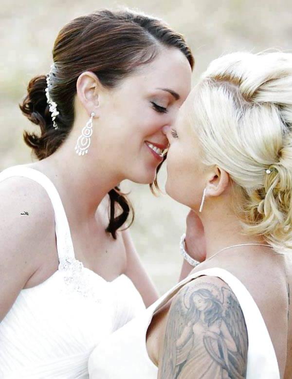 4P Lesbian wedding