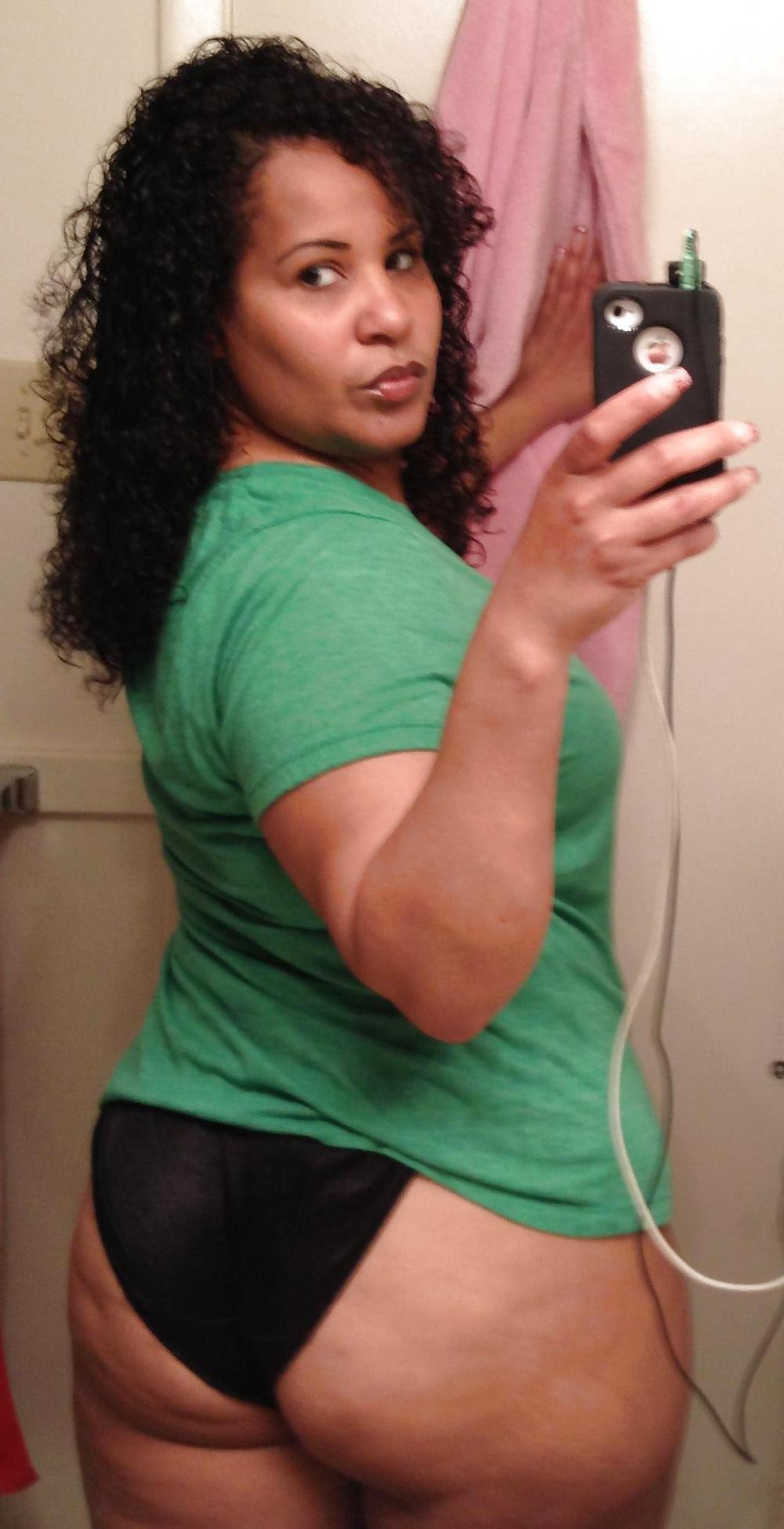 25P LATINA MILFS AND MATURES EDITION VOL.13