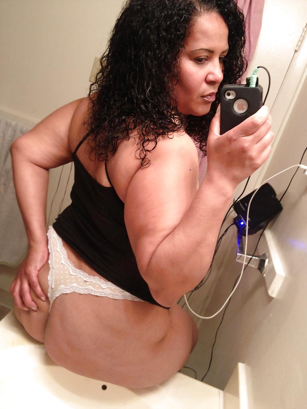 25P LATINA MILFS AND MATURES EDITION VOL.13