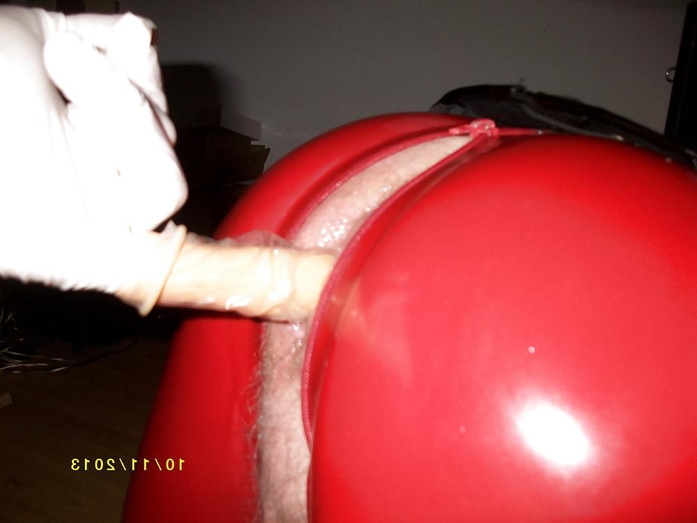 25P Latex und Bondage 2