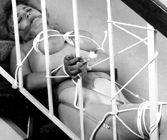 12P Vintage BDSM - Leslie Winston