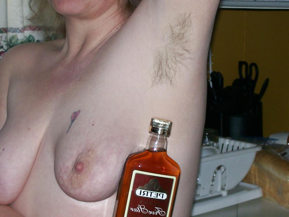 6P You like her saggy Tit's 