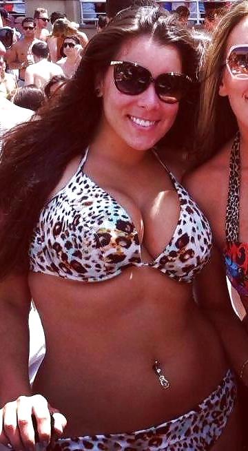 25P BellaAshley! Busty Cam Brunette!