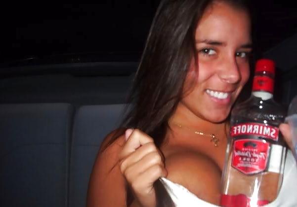 25P BellaAshley! Busty Cam Brunette!