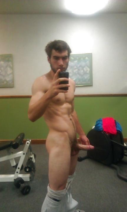 25P Selfies in the gym