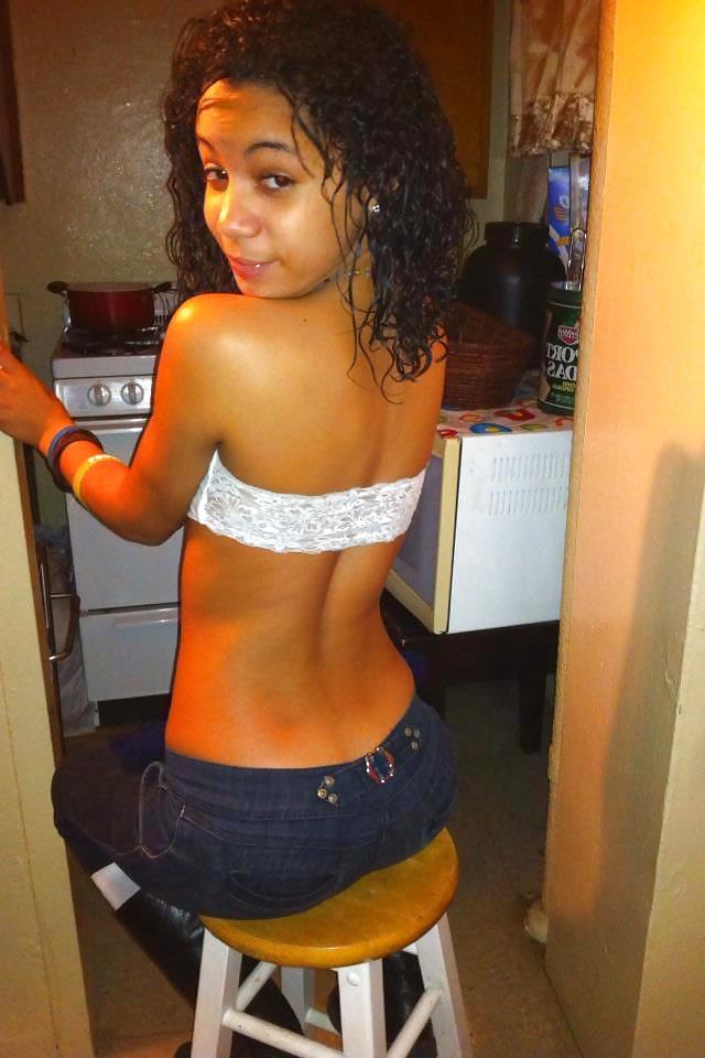 25P Sexy Latina teens 12