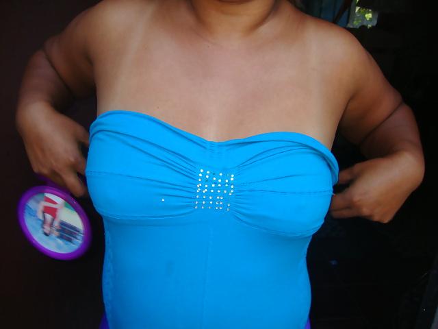 12P Plump amateur latina mature spandex shorts