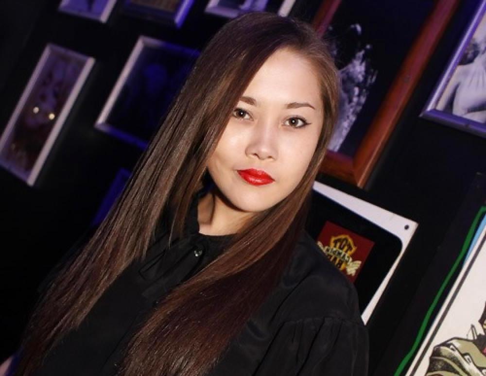 12P Kazakh girls party