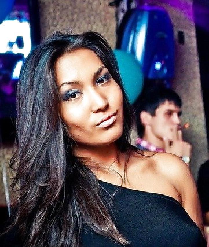25P Hot kazakh girl