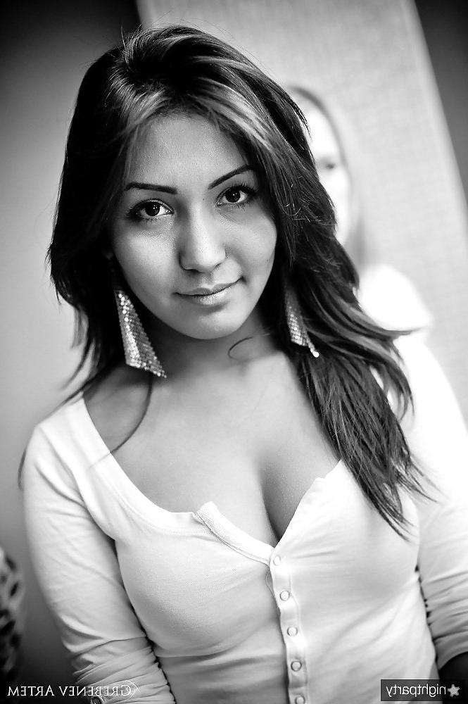 25P Hot kazakh girl