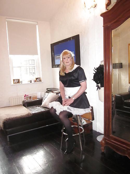 25P Femdom Sissy