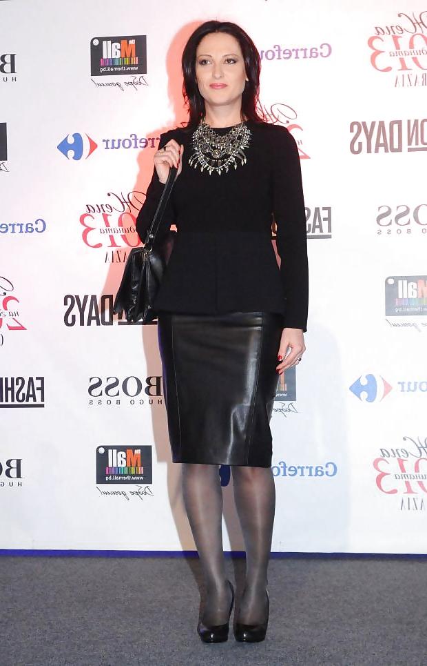 25P Bulgarian tv pantyhose