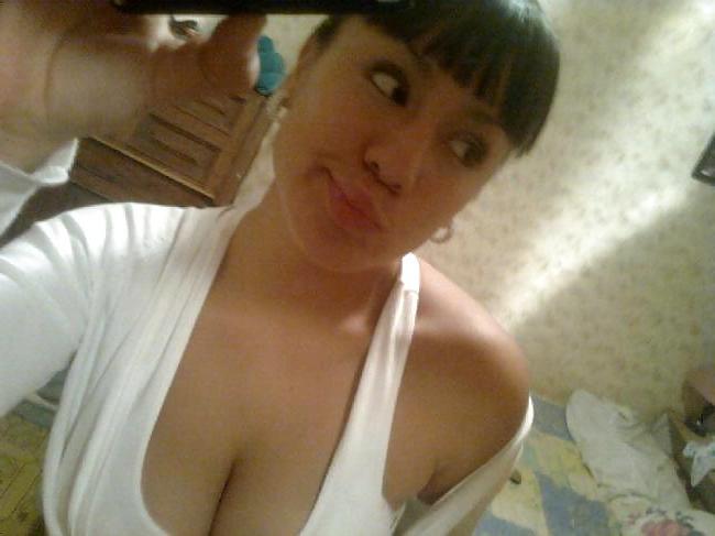 24P Woow que culazos de la School =D (todas de 18) :P