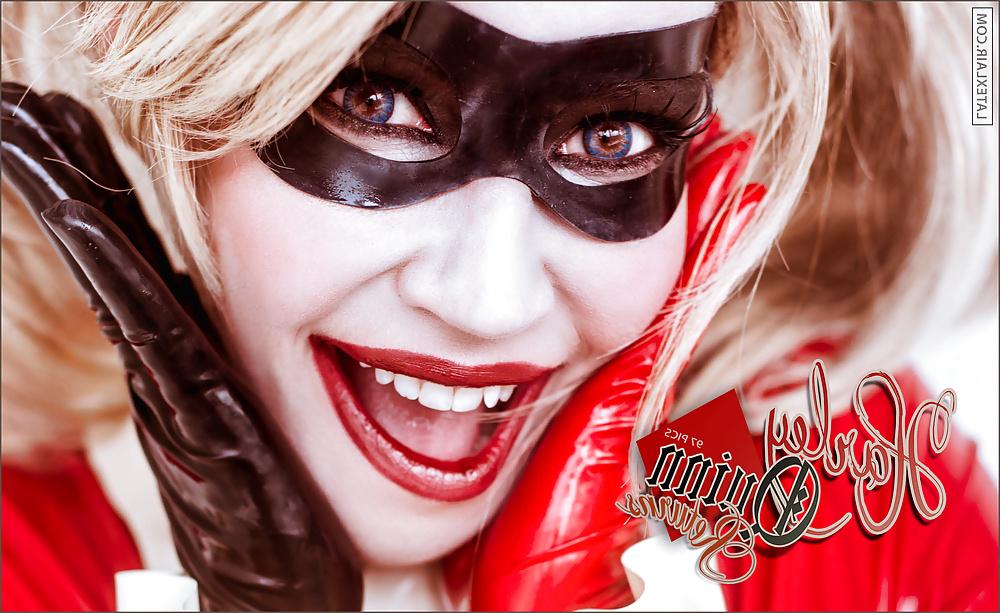 20P Latex Harley Quinn