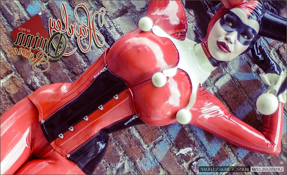 20P Latex Harley Quinn