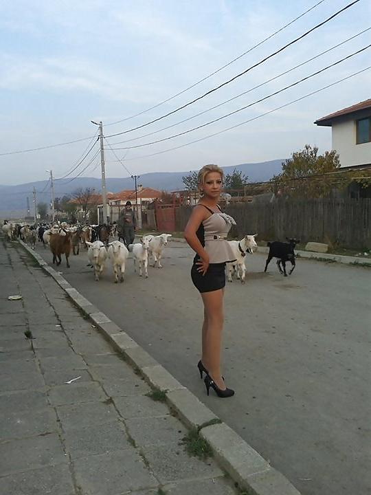 25P Bulgarian women: Ani