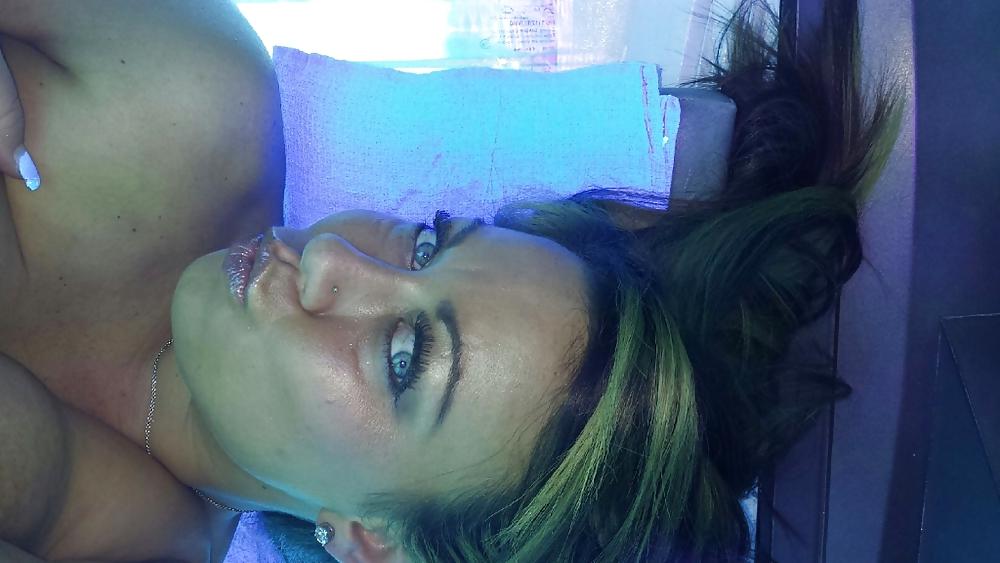 25P HOT WIFE! 