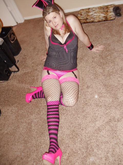 25P My Sexy bunny outfit. Commentaar om meer te zien