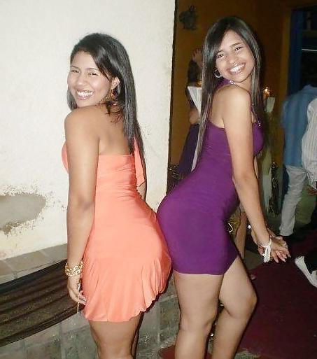 25P AMIGAS LATINAS CALIENTES