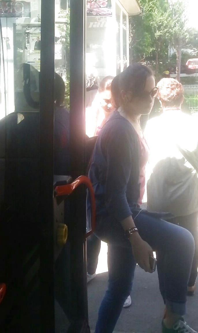 25P Spy old + young bus romanian