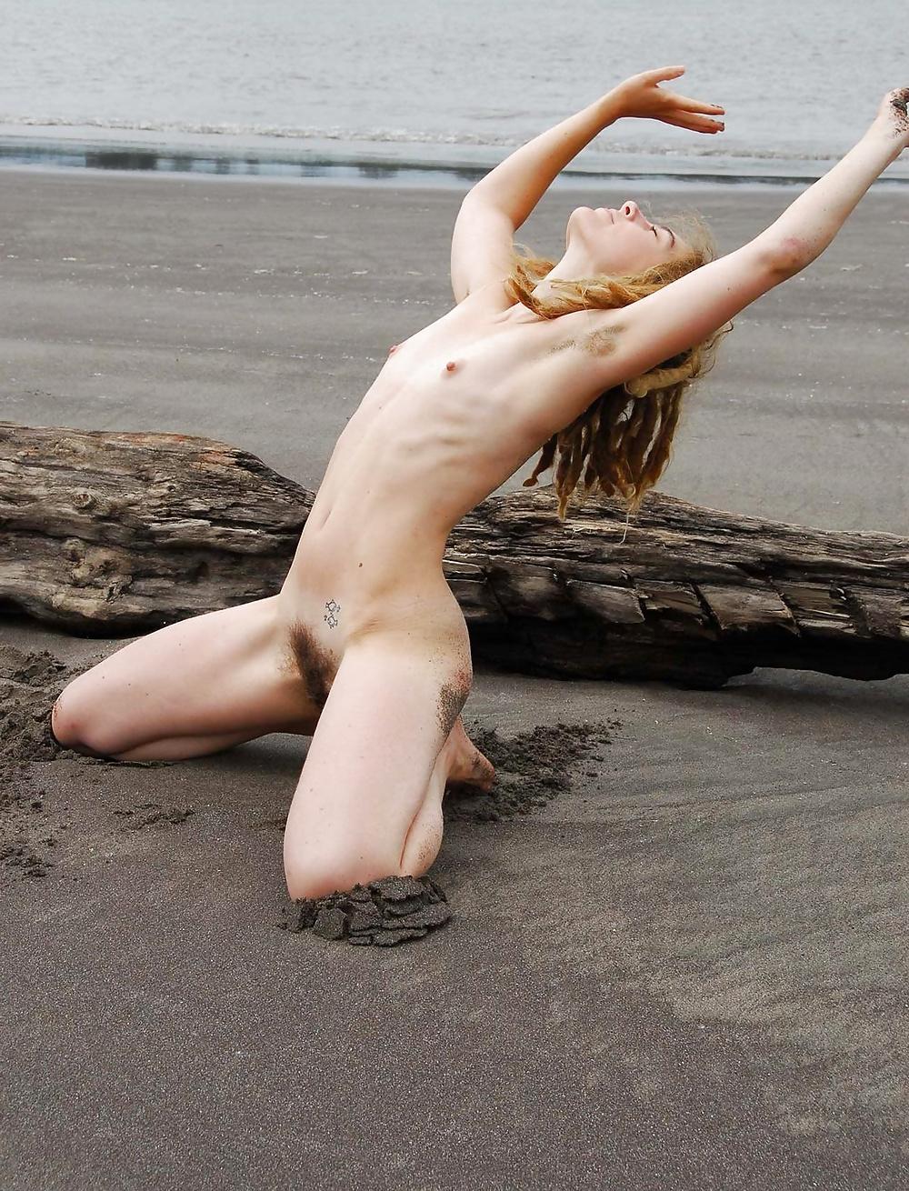 13P Ines. hippie with small tits and hairy armpits