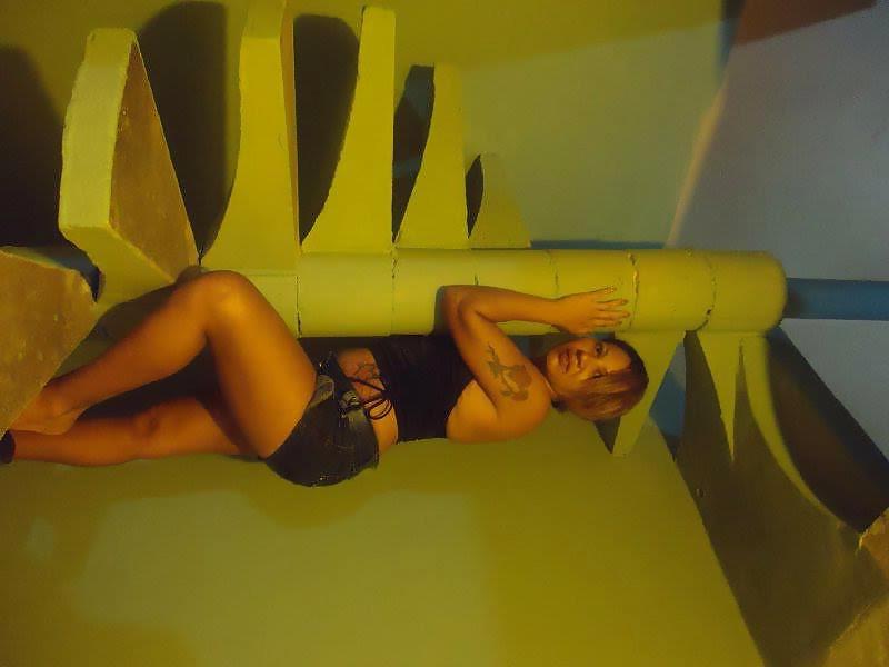 22P Latin milf 