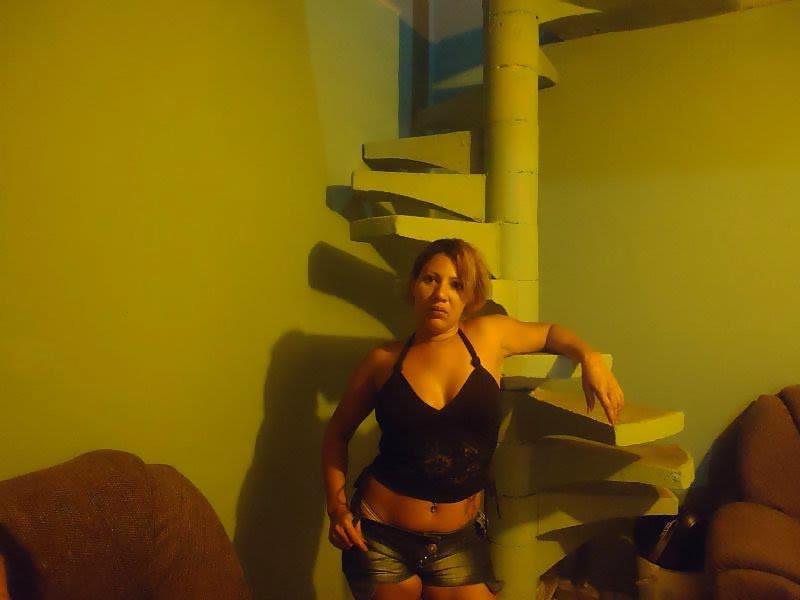 22P Latin milf 