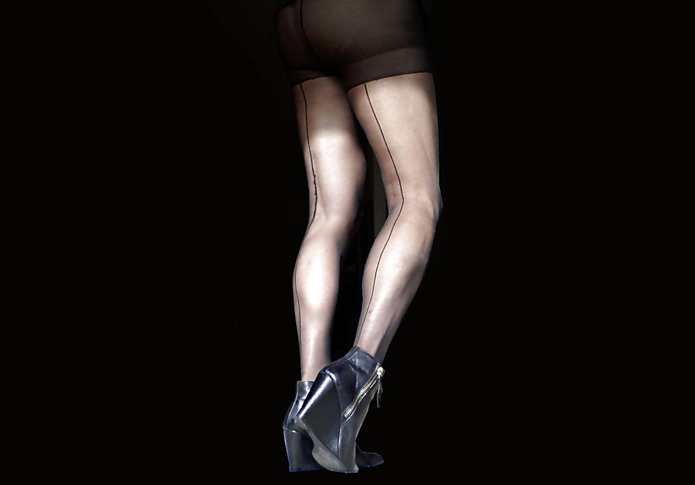25P Stockings, nylons, panty hose and hold ups that i wear