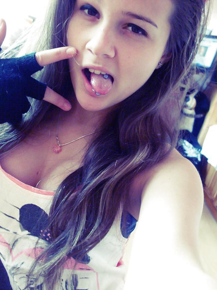 12P Bulgarian girl: Toni