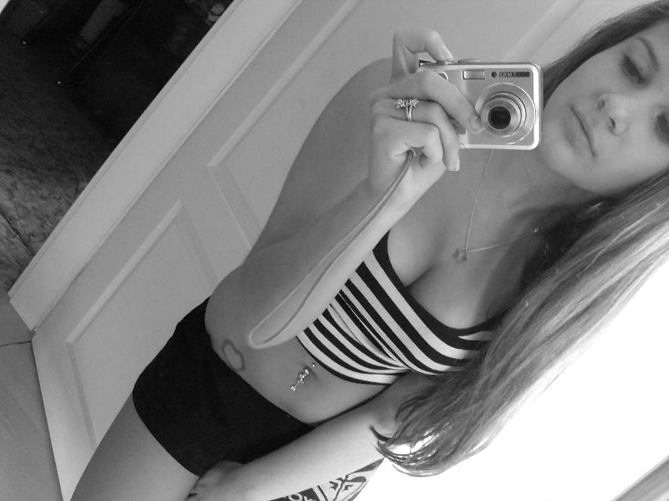 12P Bulgarian girl: Toni
