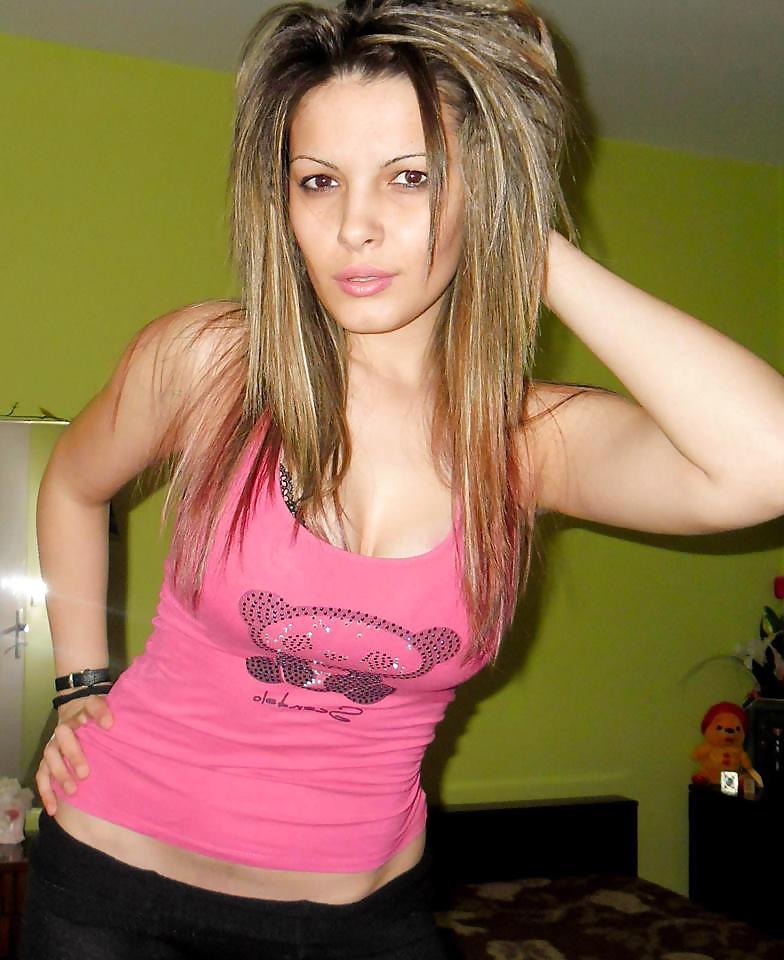 14P Bulgarian girl: Alexandra Kalinova