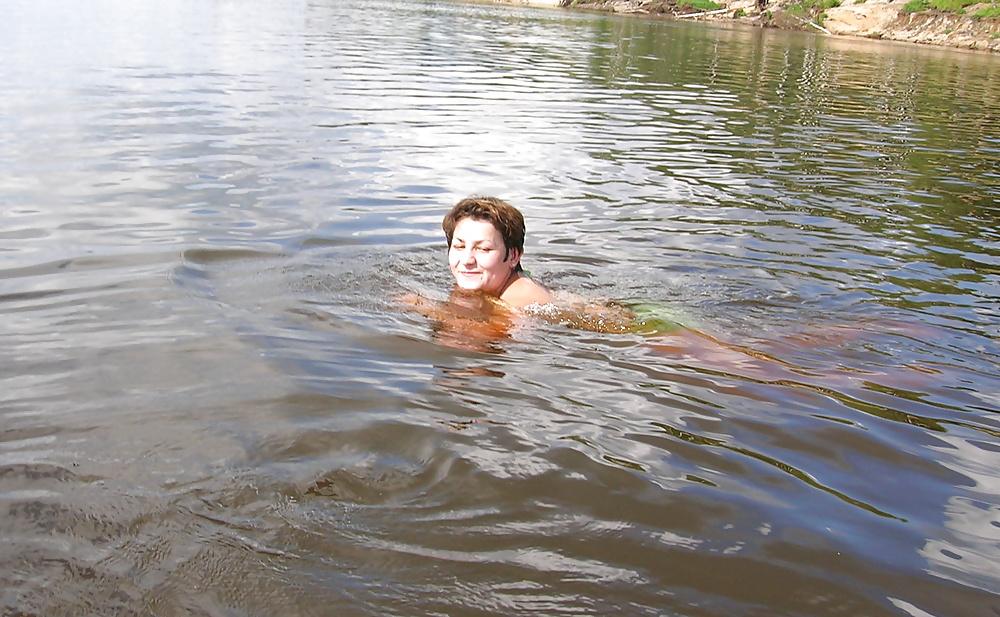 23P My chubby russian ex-girlfriend at the sea...