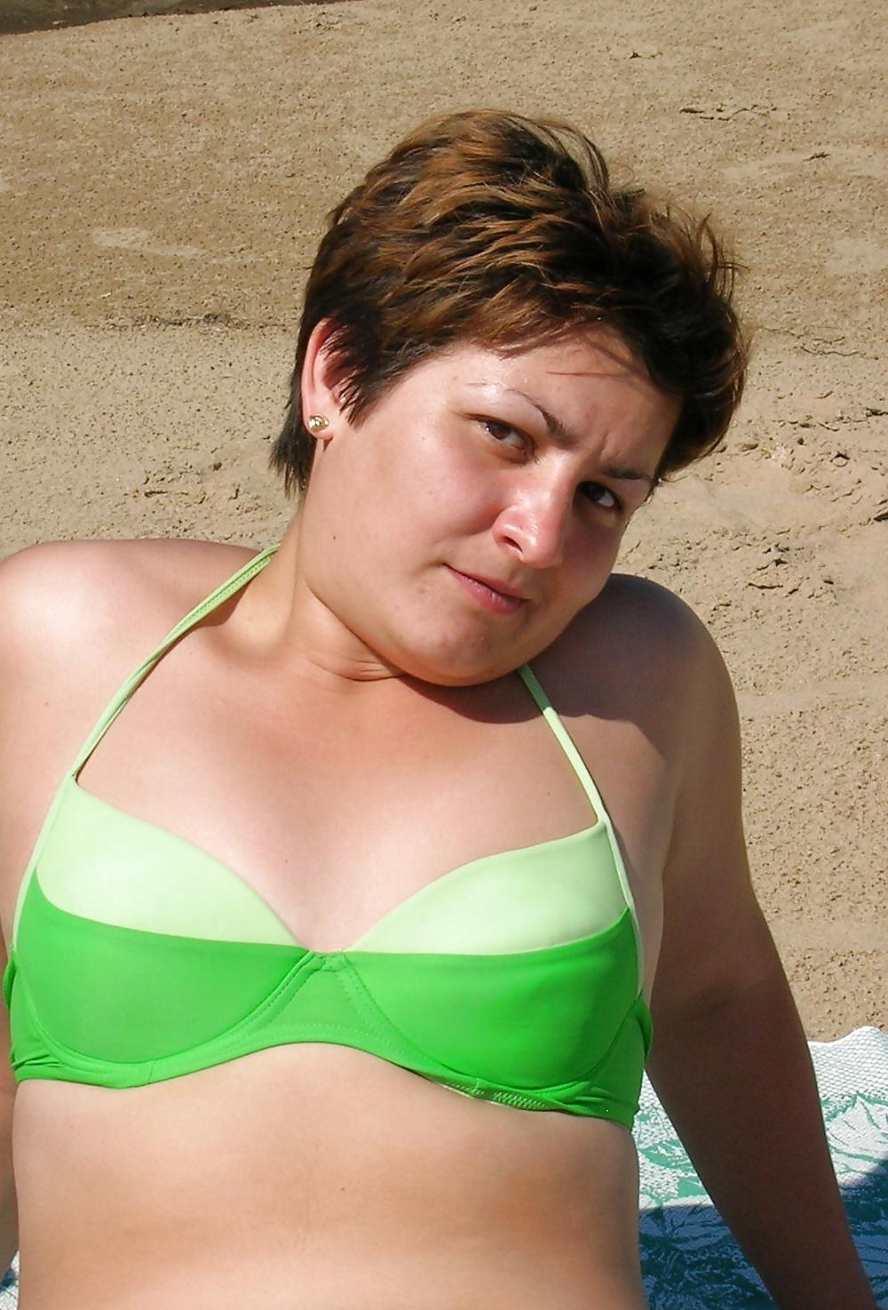 23P My chubby russian ex-girlfriend at the sea...