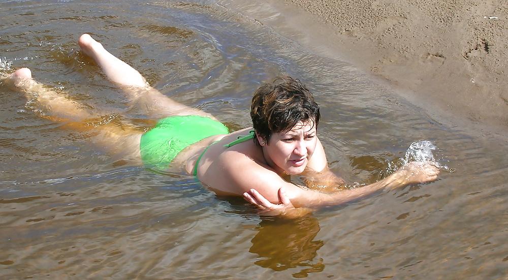 23P My chubby russian ex-girlfriend at the sea...
