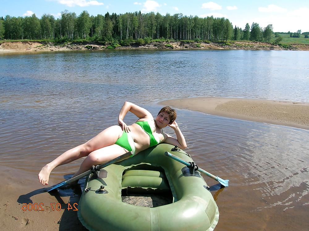 23P My chubby russian ex-girlfriend at the sea...