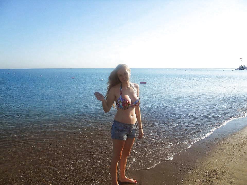 18P Busty blond bikini teen