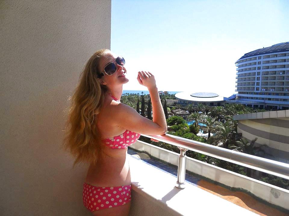 18P Busty blond bikini teen