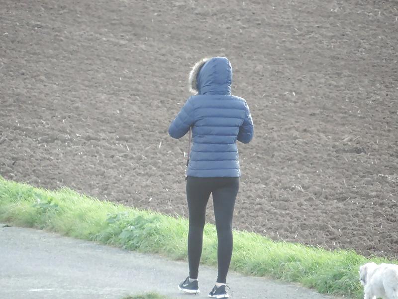 11P Cute blonde teen girl