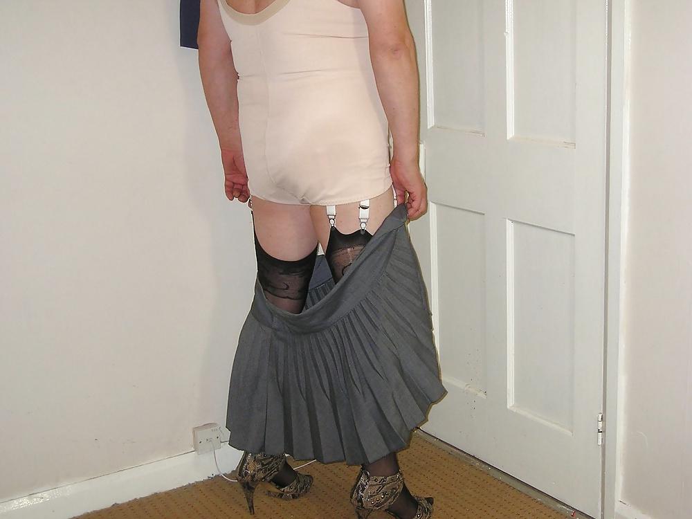 23P Naughty nurse going to be late for work