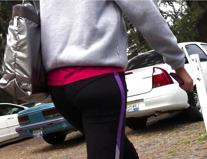 9P Spying teens at school, voyeur
