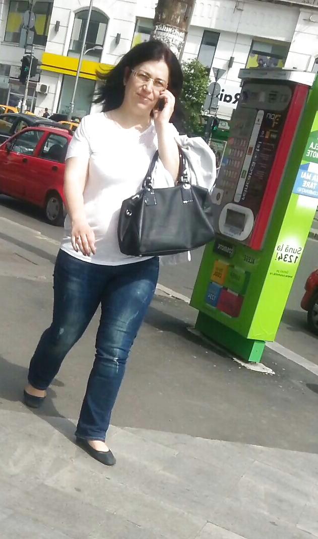 25P Spy mature street, subway, bus romanian