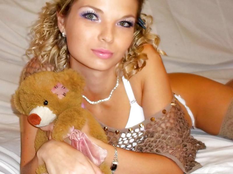 25P Sexy teen beautiful face